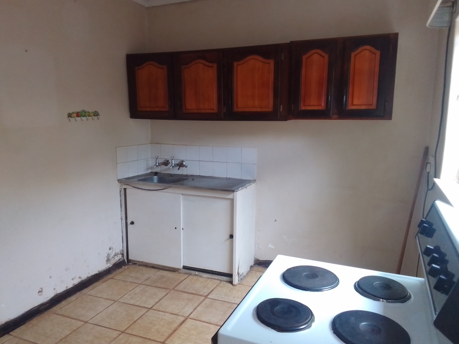 2 Bedroom Property for Sale in Geelhoutpark North West
